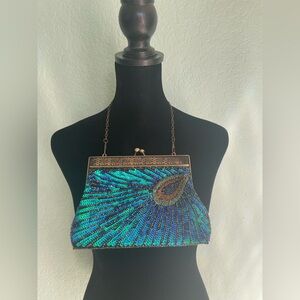 Elegant Peacock Feather Sequin Clutch